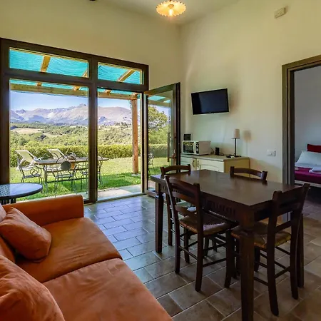 펜션 3 Bedroom Gorgeous In Montefortino