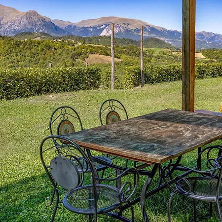 3 Bedroom Gorgeous In * Montefortino