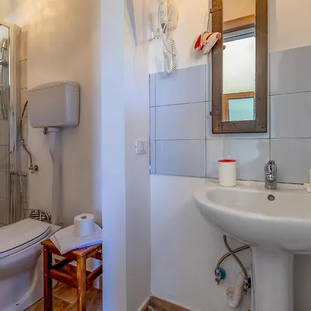 펜션 3 Bedroom Gorgeous In Montefortino